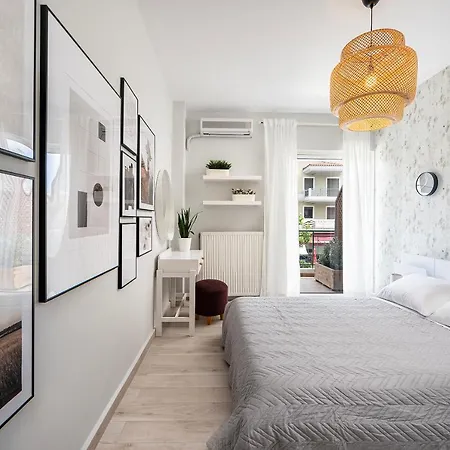 Апартаменты Warmth & Charm Island Style