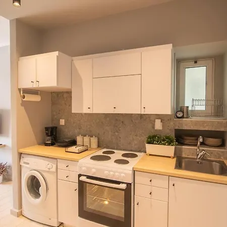 Warmth & Charm Island Style *