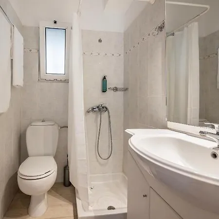 Warmth & Charm Island Style