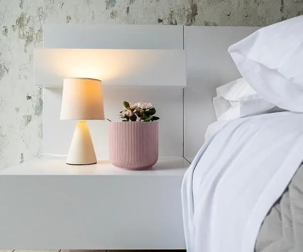 Warmth & Charm Island Style *